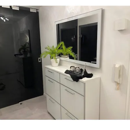Ausgestattete 2-zimmer-wohnung - Ideal Fuer Kurz-und Langzeitaufenthalte Apartment Garbsen